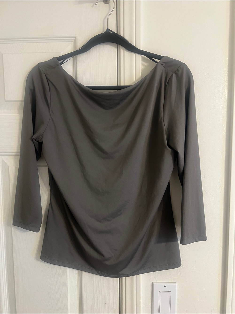 H&M Women's Gray Boatneck Long Sleeve Top